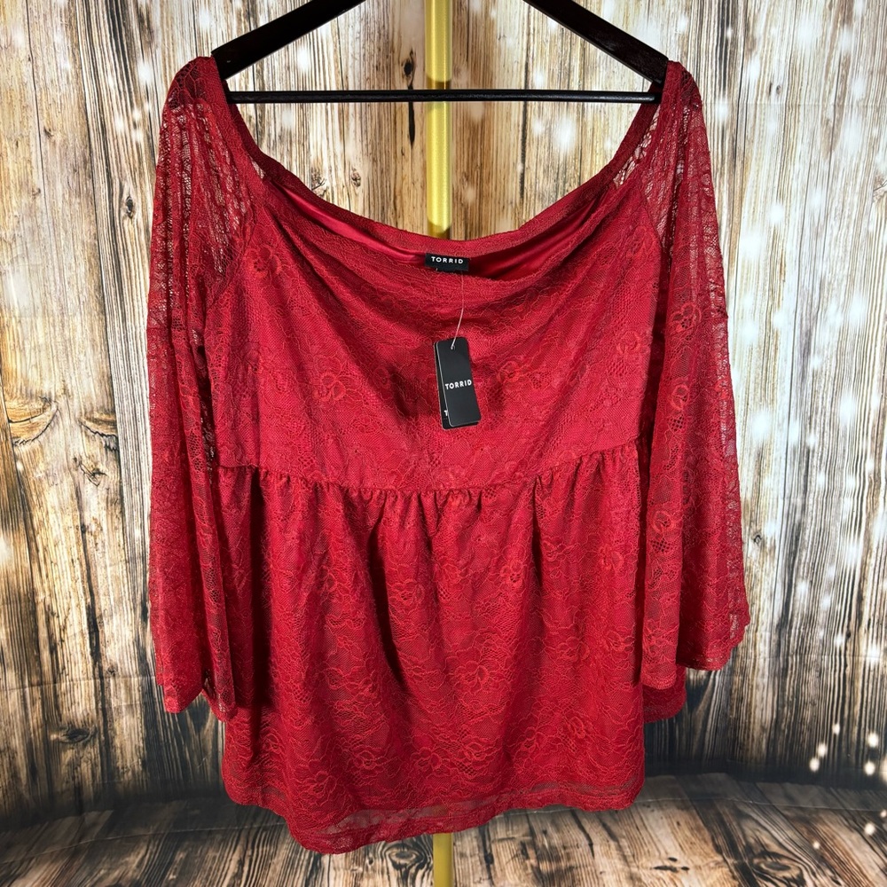 NEW Torrid Peplum Lace Puff Bell Top Woman’s Plus Size 2X Lined Blouse Red Flowy